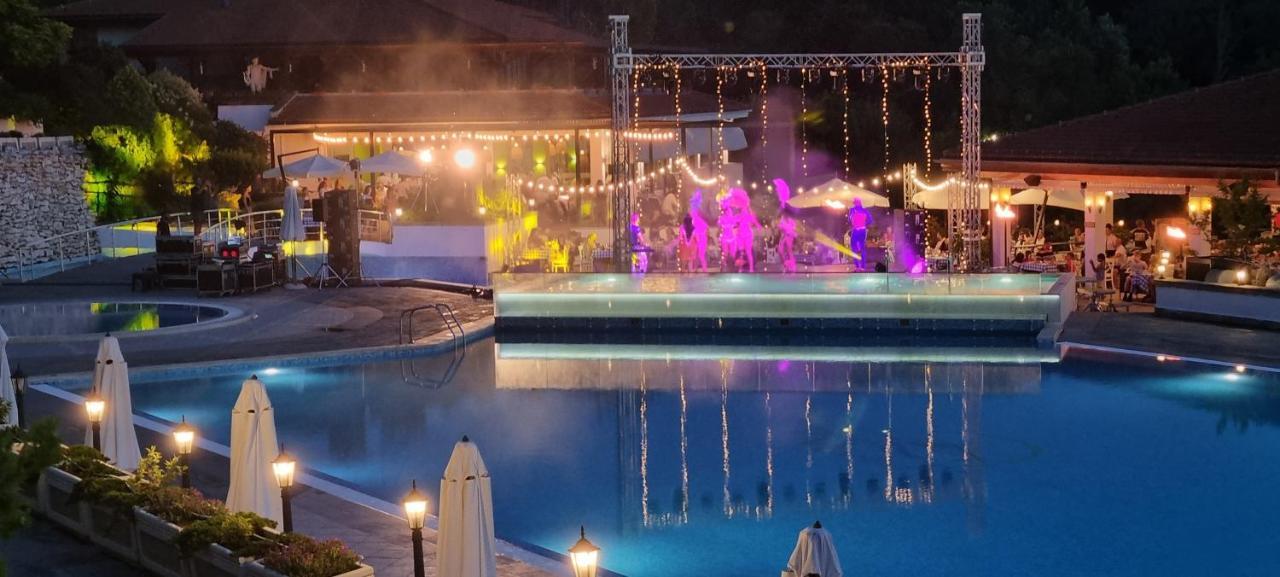 Eve Santa Marina Apartments - Sea, Pools, Relax Szozopol Kültér fotó