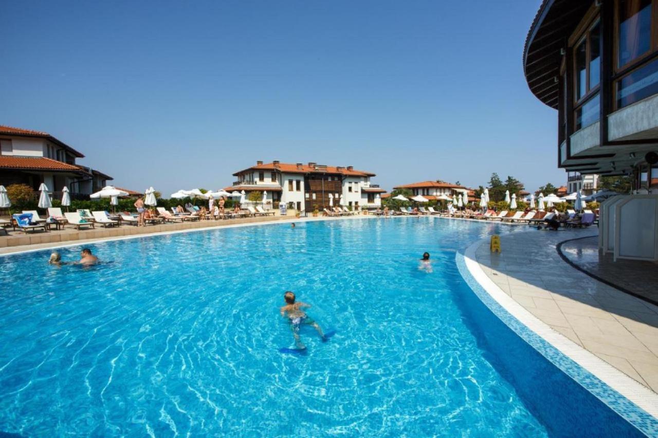 Eve Santa Marina Apartments - Sea, Pools, Relax Szozopol Kültér fotó